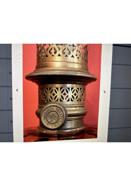 Fransız Pirinç ve Mermer Kaideli Gaz Lambası - 67 cm Boyunda