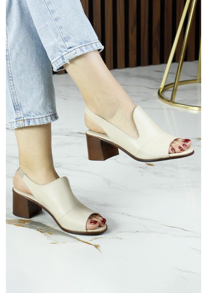 Emilia Bej Hakiki Deri Arkası Açık Lastik Bantlı Kalın Topuklu Rahat Günlük Sandalet