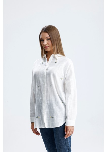 Elanor Organik Şantuklu Papatya Nakışlı Keten Gömlek fırsatları