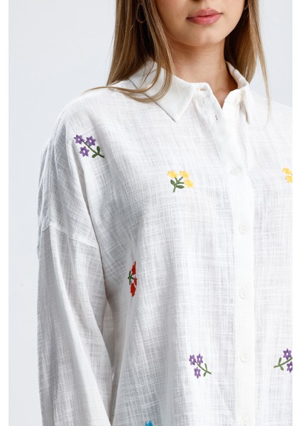 Elanor Organik Şantuklu Çiçek Nakışlı Keten Gömlek fırsatları