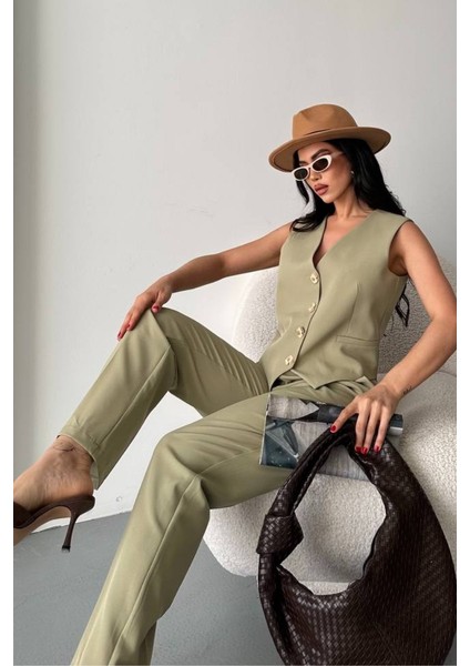 Kadın Alt Üst Takım Şık Gold Düğme Detaylı V Yaka Yelek Pantolon Takım indirimleri