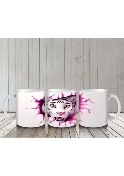 Kalpli Çatlakta Bakan Sevimli Kaplan Kız – Baskılı Kahve Kupası