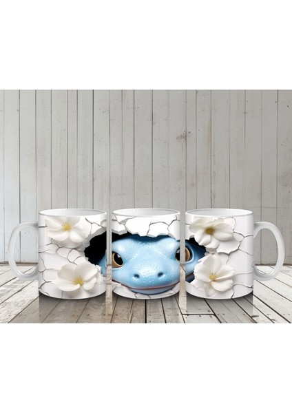 Beyaz Çiçekler Arasında Suda Yüzen Mavi Kaplumbağa – Baskılı Kahve Kupası