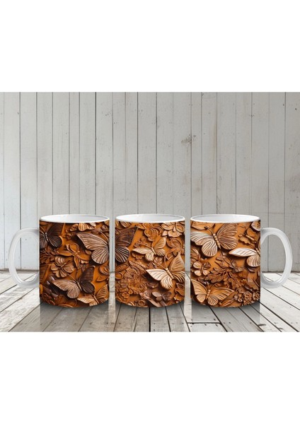Kurutulmuş Yapraklar Arasında Gerçekçi Kelebek – Baskılı Kahve Kupası