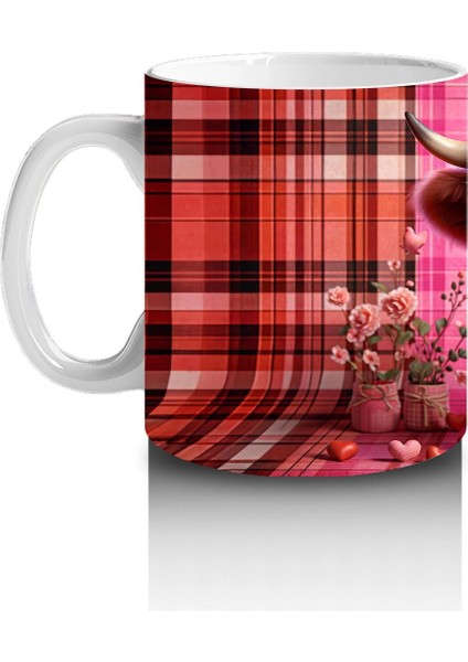 Ekose Zemin Üzerinde Kalpli Boynuzlu Sevimli Inek – Baskılı Kahve Kupası fiyatları