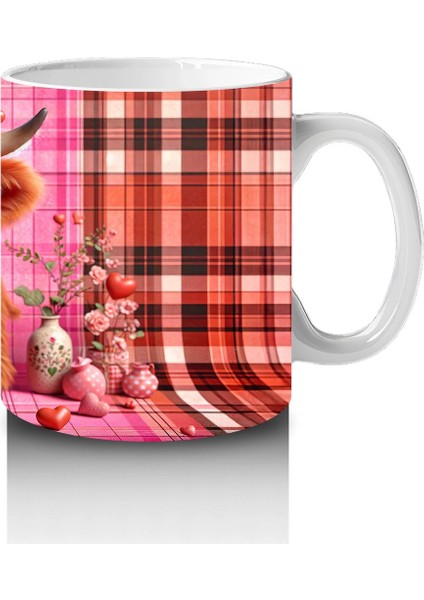 Ekose Zemin Üzerinde Kalpli Boynuzlu Sevimli Inek – Baskılı Kahve Kupası fırsatları