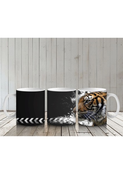 Siyah Zemin Üzerinde Kaplan Portresi – Baskılı Kahve Kupası