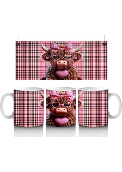 Kare Desenli Fon Üzerinde Kalpli Tatlı Boğa – Baskılı Kahve Kupası