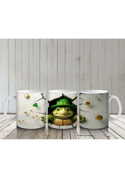 Altın Yoncalı Şapkalı Sevimli Kurbağa Figürü - Baskılı Kahve Kupası