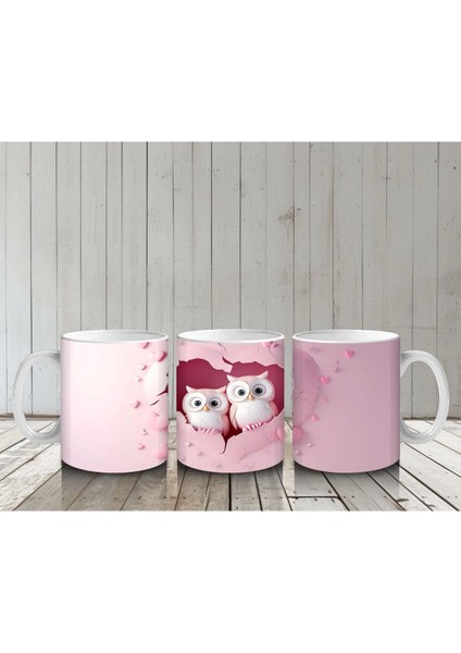 Pembe Çatlak Zeminde Yan Yana Oturan Sevimli Baykuşlar - Baskılı Kahve Kupası