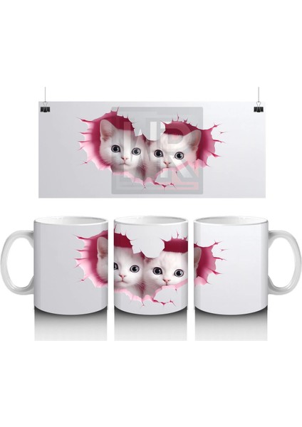 Pembe Kalplerle Süslenmiş Ikiz Kedi Yavruları – Baskılı Kahve Kupası