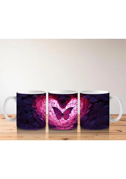 Kalp Şeklinde Işıltılı Taşlar Arasında Kelebek – Baskılı Kahve Kupası indirimleri