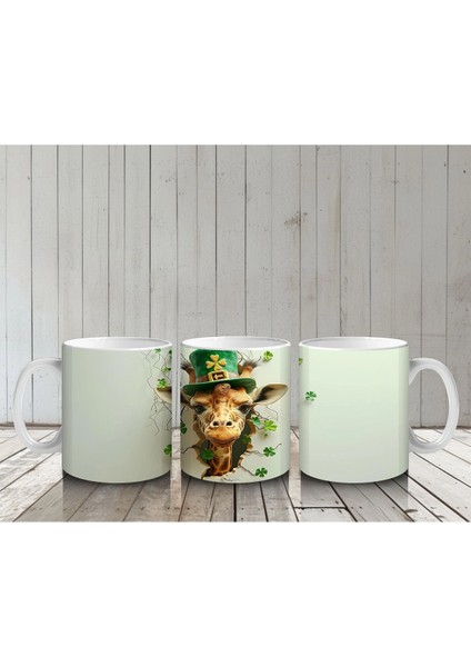Yonca Yapraklarıyla Süslenmiş Şapkalı Zürafa – Baskılı Kahve Kupası