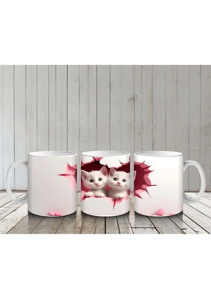 Çatlak Duvar Arasında Sevimli Kedi Kardeşler – Baskılı Kahve Kupası