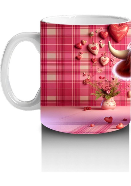 Kare Desenli Fon Üzerinde Romantik Boğa – Baskılı Kahve Kupası fiyatları