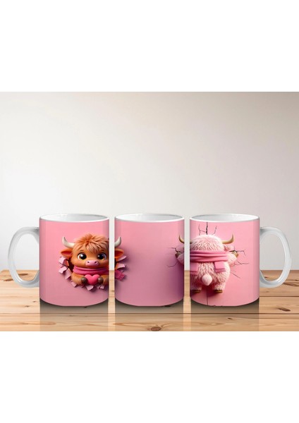 Pembe Arka Planda Sevimli Maskot ve Peluş Karakter – Baskılı Kahve Kupası indirimleri