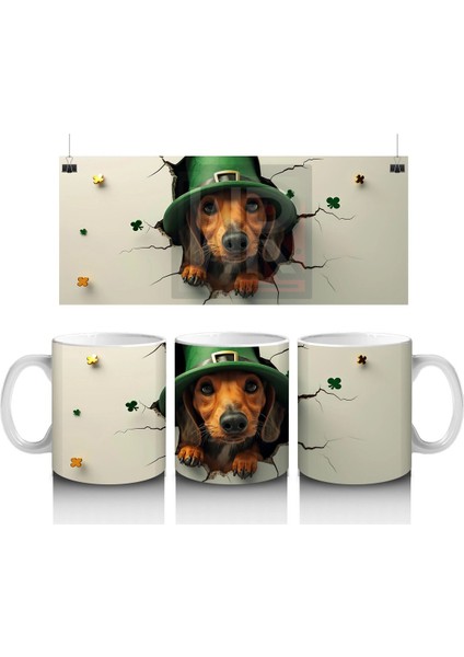 St. Patrick’s Şapkalı Çatlak Zeminden Bakan Dachshund - Baskılı Kahve Kupası