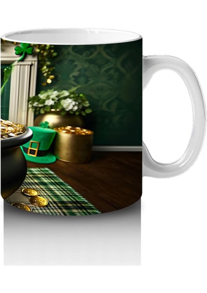 Yeşil Temalı Masada Oturan St. Patrick Bulldog – Baskılı Kahve Kupası fırsatları