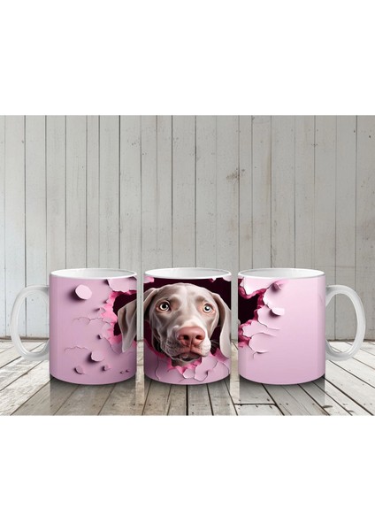 Pembe Kalpli Duvar Önünde Sevimli Köpek – Baskılı Kahve Kupası