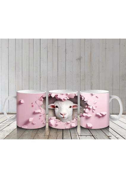 Kalp Desenli Fon Üzerinde Bakan Kuzu – Baskılı Kahve Kupası