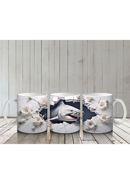 Beyaz Çiçekler Arasında Karanlık Gözlü Köpek Balığı – Baskılı Kahve Kupası