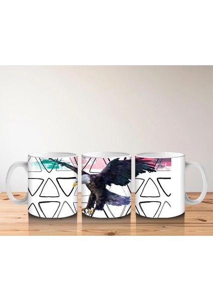 Geometrik Arka Plan Üzerinde Uçan Kartal Illüstrasyonu - Baskılı Kahve Kupası indirimleri