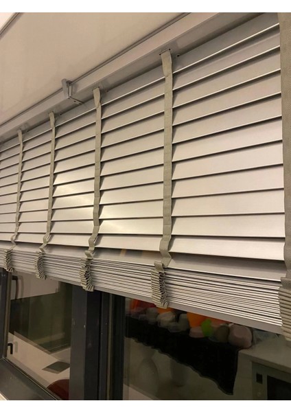 Nivemeshome Beyaz Ahşap Jaluzi 50 mm Redüktörlü+Kurdelalı Perde modelleri