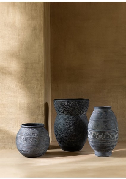 Reyno Siyah Etnik Saksı / Uzun fiyatları