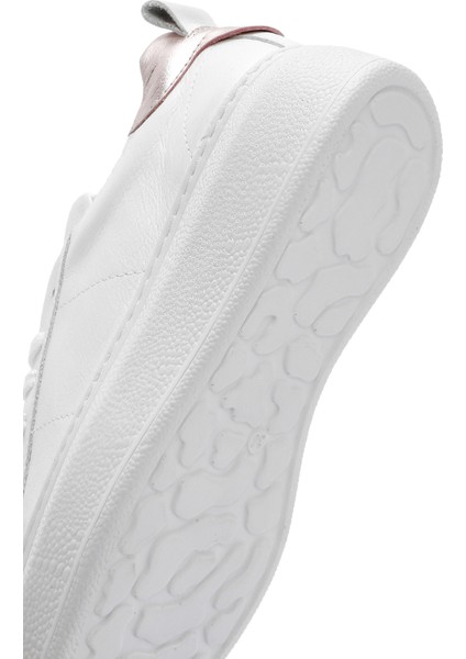 Kadın Beyaz Bağcıklı Deri Sneaker 25SFD370118