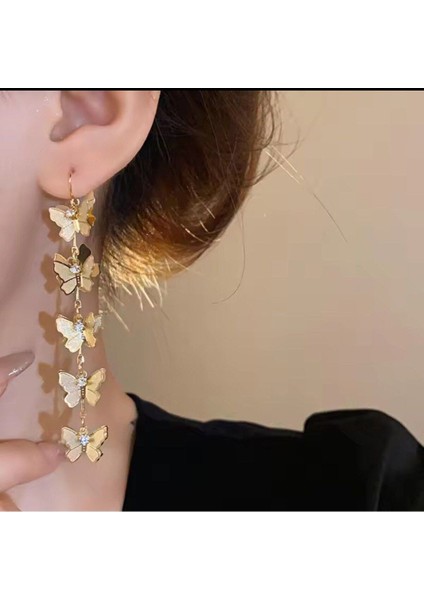 Şıklığınızı Tamamlayacak Taşlı Kelebek Küpe fiyatları