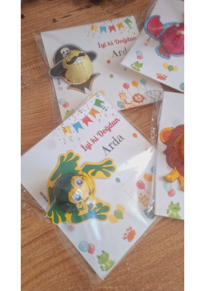 Sevgiliatolyemm Mutluluk Getirmesi Dileğiyle Kartlı Figürlü Çikolata 15 Adet Doğum Günü Hediyelikleri, Karne, Babyshower, Mevlit Tatil Hediyelikleri modelleri