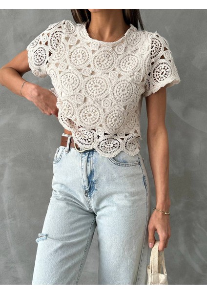 Astarlı Yuvarlak Yaka Ajurlu Dantel Örgü Triko Bluz fırsatları