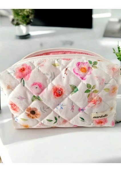 Pembe Çiçek Desenli Kapitoneli Kozmetik ve Makyaj Çantası Büyük Boy Organizer Astarlı Elyaf Dolgulu modelleri