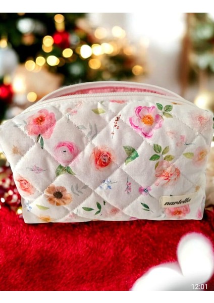 Pembe Çiçek Desenli Kapitoneli Kozmetik ve Makyaj Çantası Büyük Boy Organizer Astarlı Elyaf Dolgulu indirimleri
