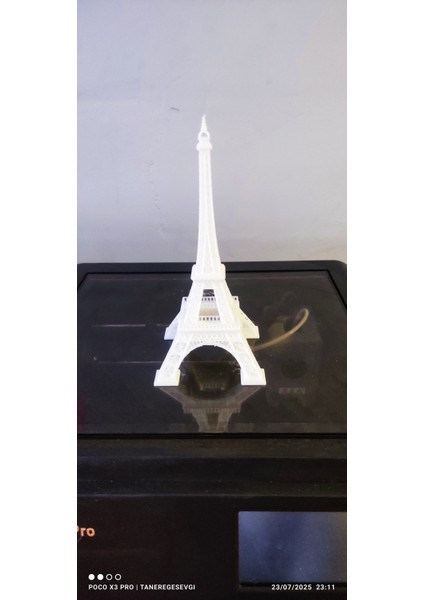 3D Baskı Eiffel Kulesi Maketi – 20 cm – Beyaz Pla Filament – Dekoratif Mini Model