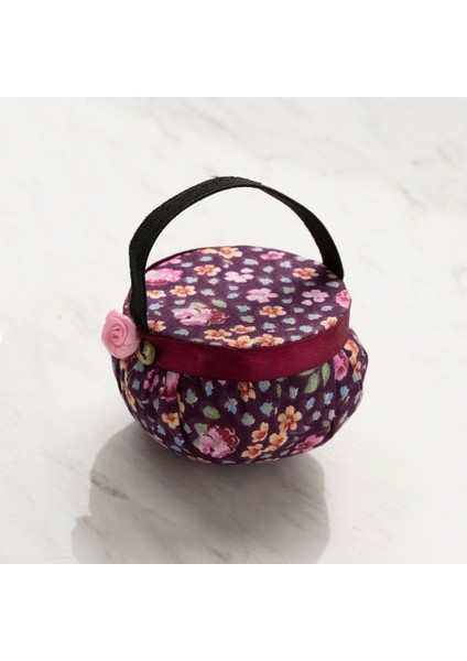 Büro Ev Ofis Hobi Dikiş Atölyesi Için Kola Takılır Iğnelik Mor Çiçekli Iğnedanlık