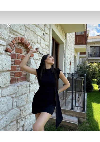 Vatkalı Pelerin Detaylı Kuyruklu Mini Elbise fiyatları
