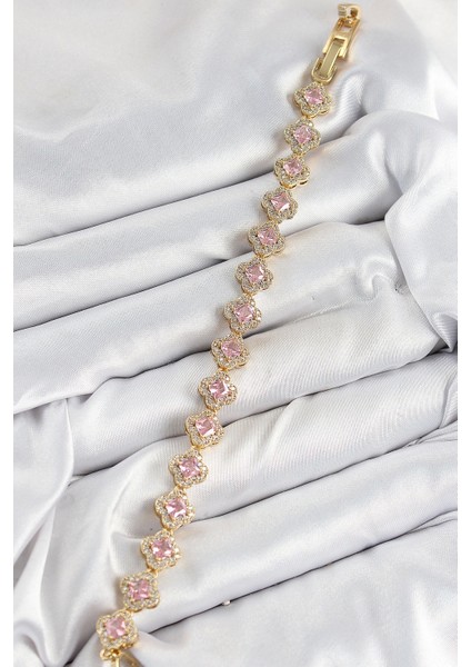 Pirinç Zirkon Taşlı Pembe Yonca Baget Model Gold Renk Vıp Seri Kadın Bileklik - TJ-BB7506 fiyatları