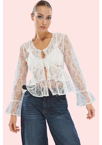 Kadın Dantel Bluz V Yaka Uzun Kollu Regular Kalıp Günlük Şıklık Yaz Aylarının Vazgeçilmezi