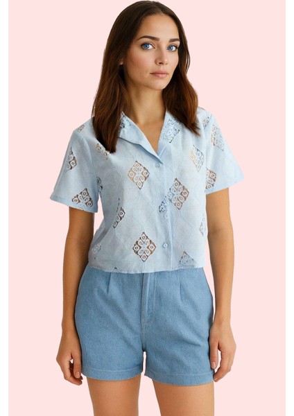 Kadın Kısa Kollu Nakışlı Brode Gömlek Regular Kalıp Günlük Kullanım Yaz Aylarının Vazgeçilmezi fiyatları
