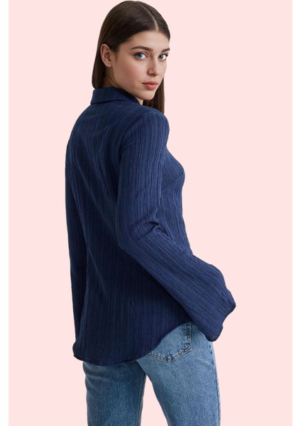 Kadın Dokulu Fitted Gömlek Crinkle Dokuma Günlük Kullanım Hafta Sonu Yaz Aylarının Vazgeçilmezi modelleri