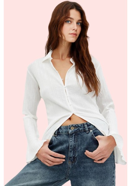 Kadın Dokulu Fitted Gömlek Crinkle Dokuma Günlük Kullanım Hafta Sonu Yaz Aylarının Vazgeçilmezi