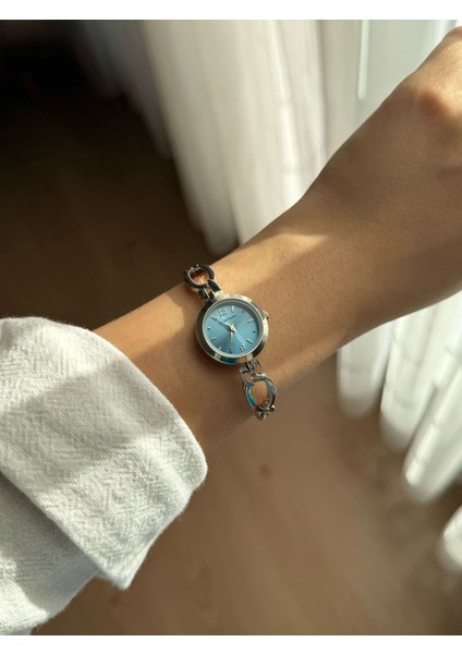 Yuvarlak Mavi Kadranlı Ince Gümüş Kordon Minimal Kadın Kol Saati - 31