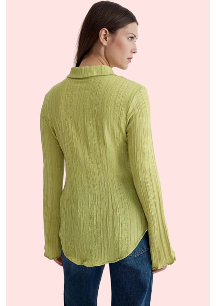 Kadın Dokulu Fitted Gömlek Crinkle Dokuma Günlük Kullanım Hafta Sonu Yaz Aylarının Vazgeçilmezi fiyatları