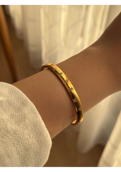 Beyaz Taşlı Yıldız Motifli Çelik Gold Kelepçe Bileklik