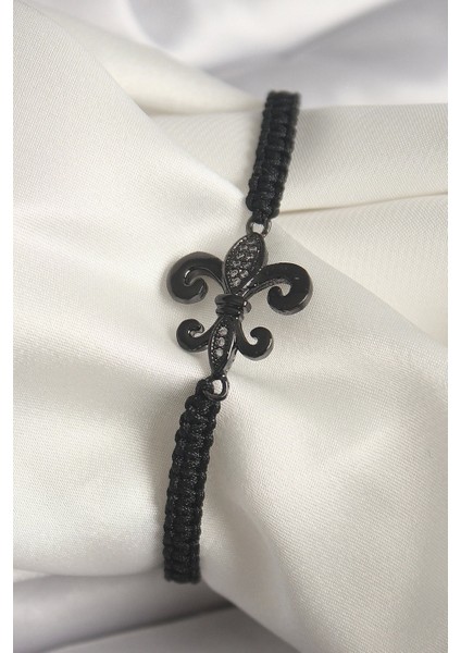 Pirinç Siyah Renk Zirkon Taş Işlemeli Zambak Figür Asansörlü Makrome Model Kadın Bileklik