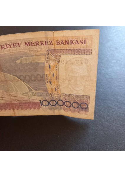 Escoines 39963688417BD9E45B 7.emisyon 1 Milyon Türk Lirası O77 Serisi Eski Kağıt Para indirimleri