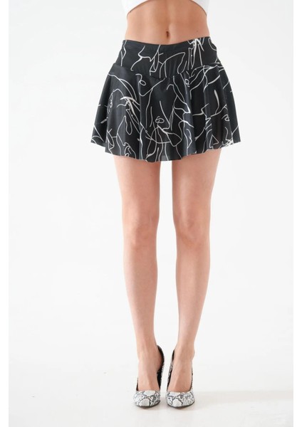 Kadın Siyah Çizgi Yüksek Bel Şort Etek – Şık ve Rahat Etek Modeli