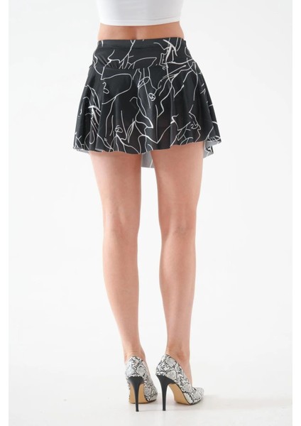 Kadın Siyah Çizgi Yüksek Bel Şort Etek – Şık ve Rahat Etek Modeli modelleri