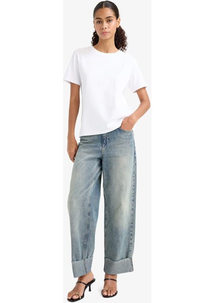 Regular Fit Bisiklet Yaka Basic Düz Premium Kısa Kollu Tişört A9428AX25AU fiyatları